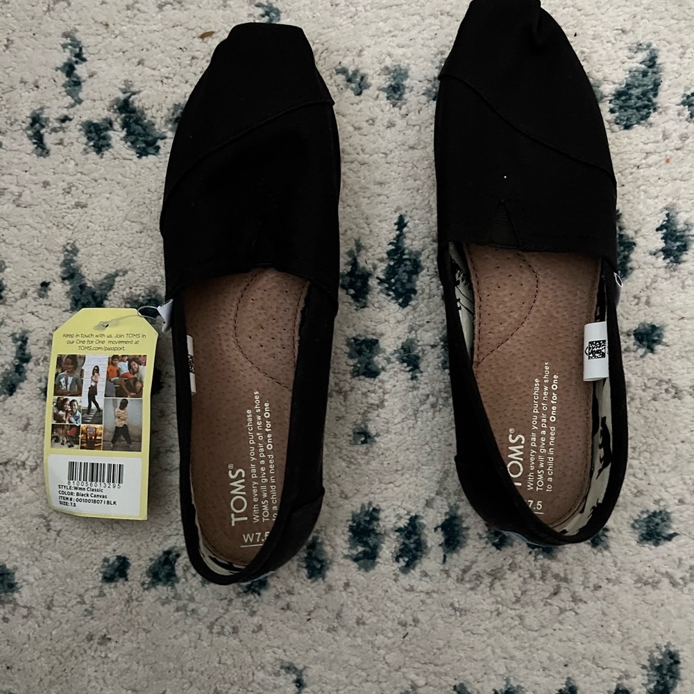 Toms